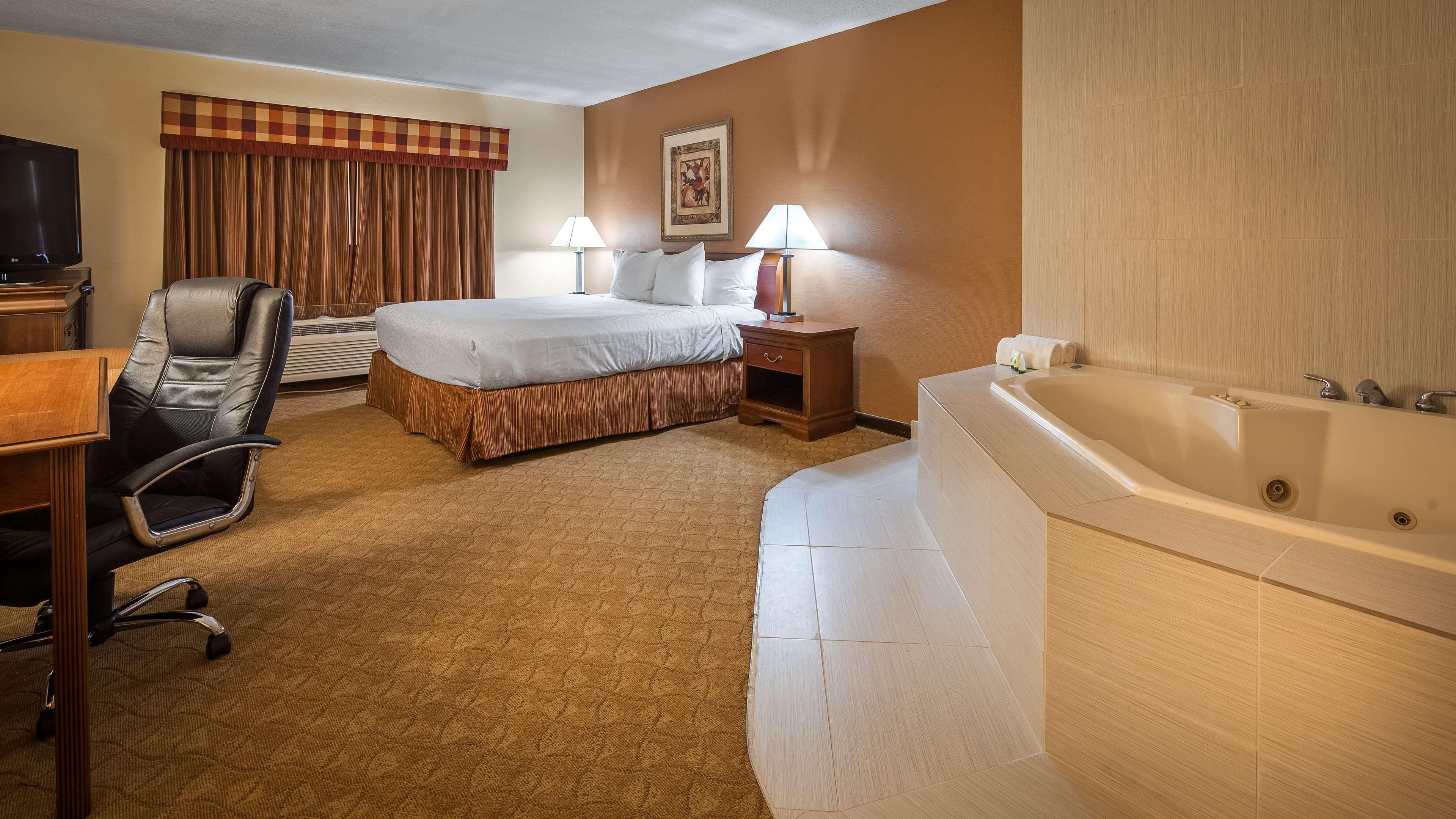 Best Western Inn Of St. Charles Сент-Чарльз Экстерьер фото