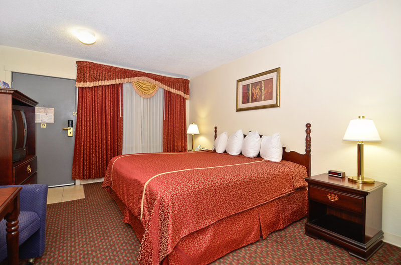 Best Western Inn Of St. Charles Сент-Чарльз Экстерьер фото