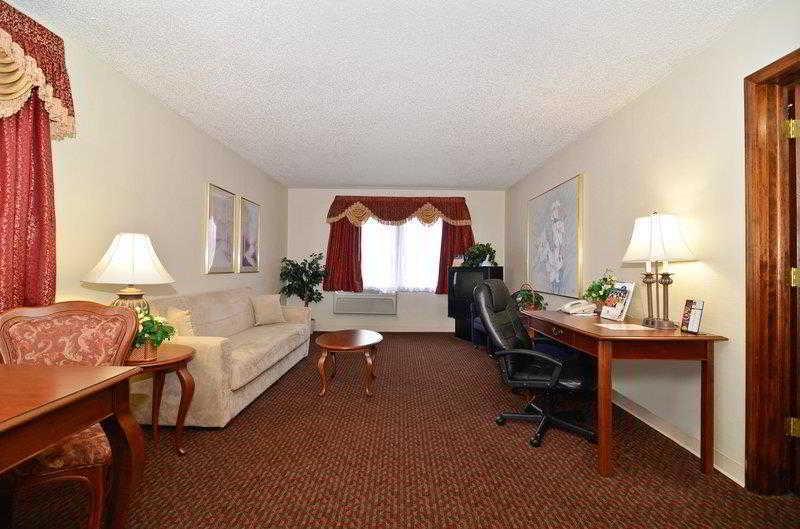 Best Western Inn Of St. Charles Сент-Чарльз Экстерьер фото