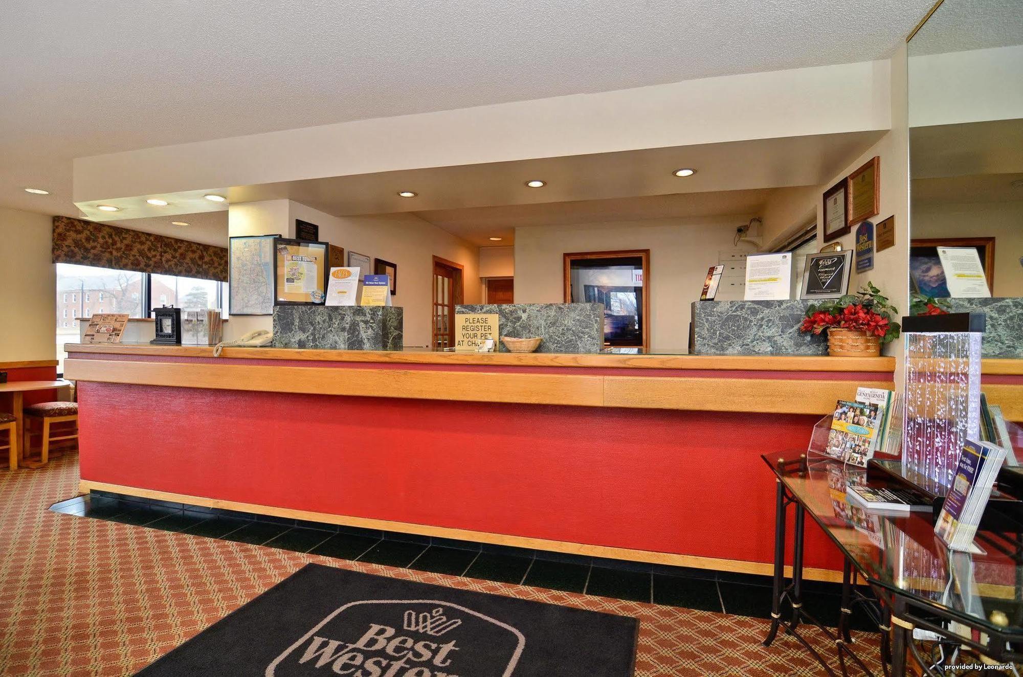 Best Western Inn Of St. Charles Сент-Чарльз Интерьер фото